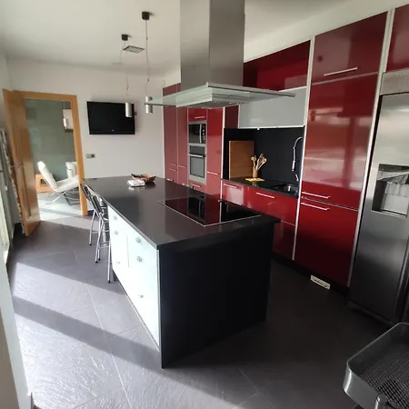 Casa Rial 47 Con Piscina Climatizada * サンシェンショ