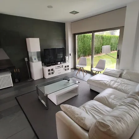 Casa Rial 47 Con Piscina Climatizada Hébergement de vacances *