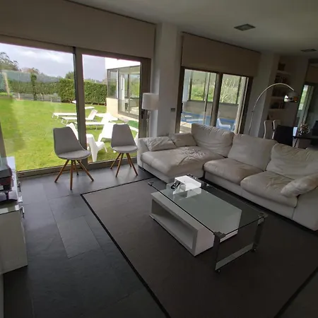 Hébergement de vacances Casa Rial 47 Con Piscina Climatizada *