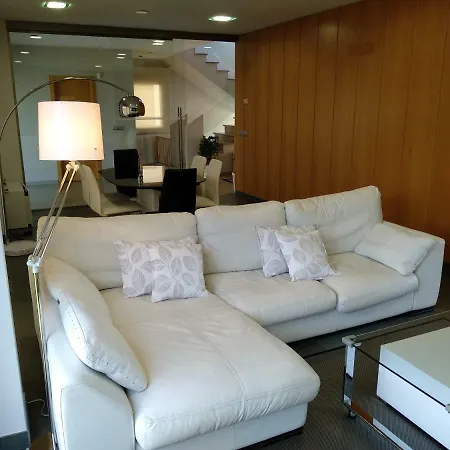 Casa Rial 47 Con Piscina Climatizada サンシェンショ